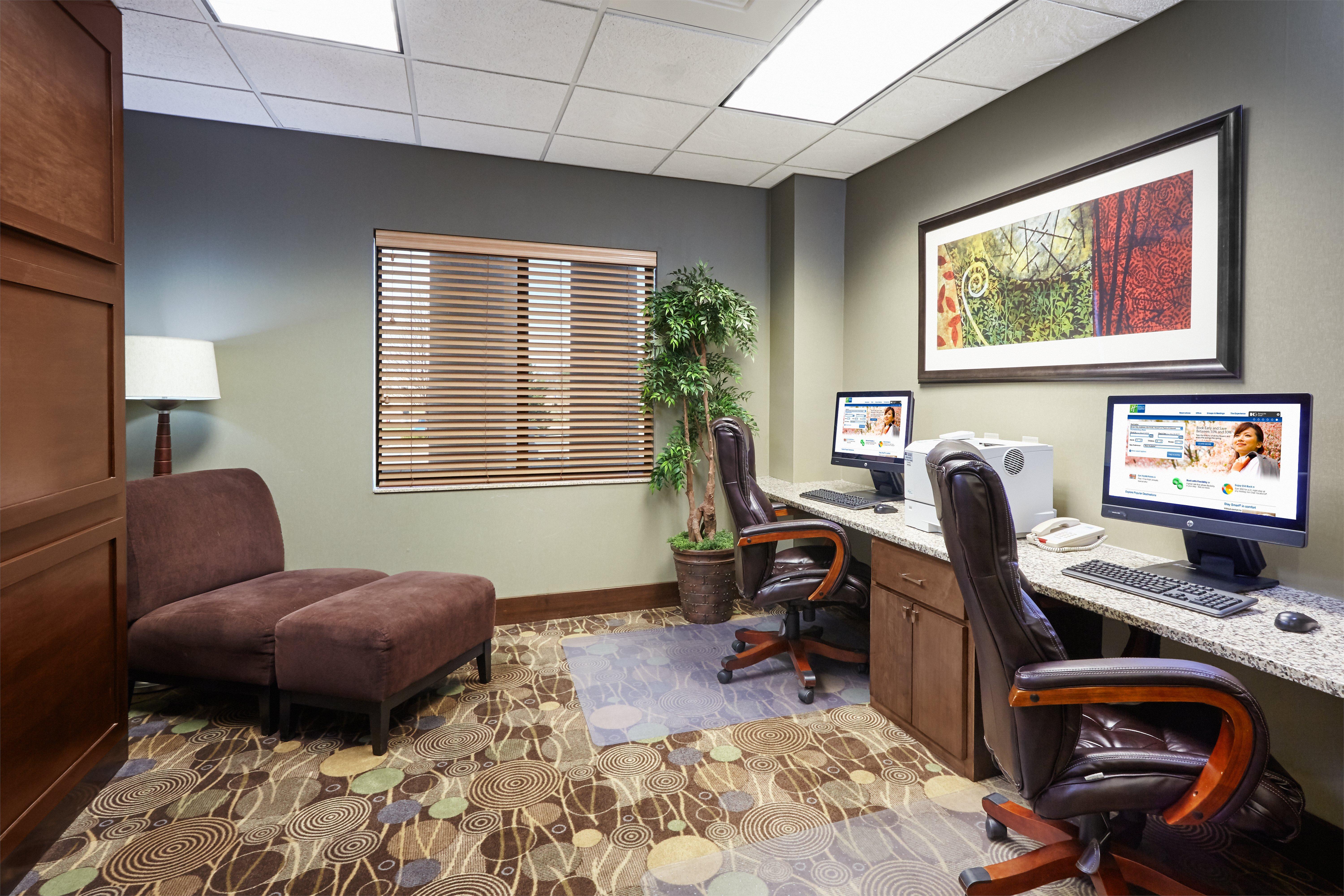 Holiday Inn Express & Suites Madison-Verona By Ihg Zewnętrze zdjęcie