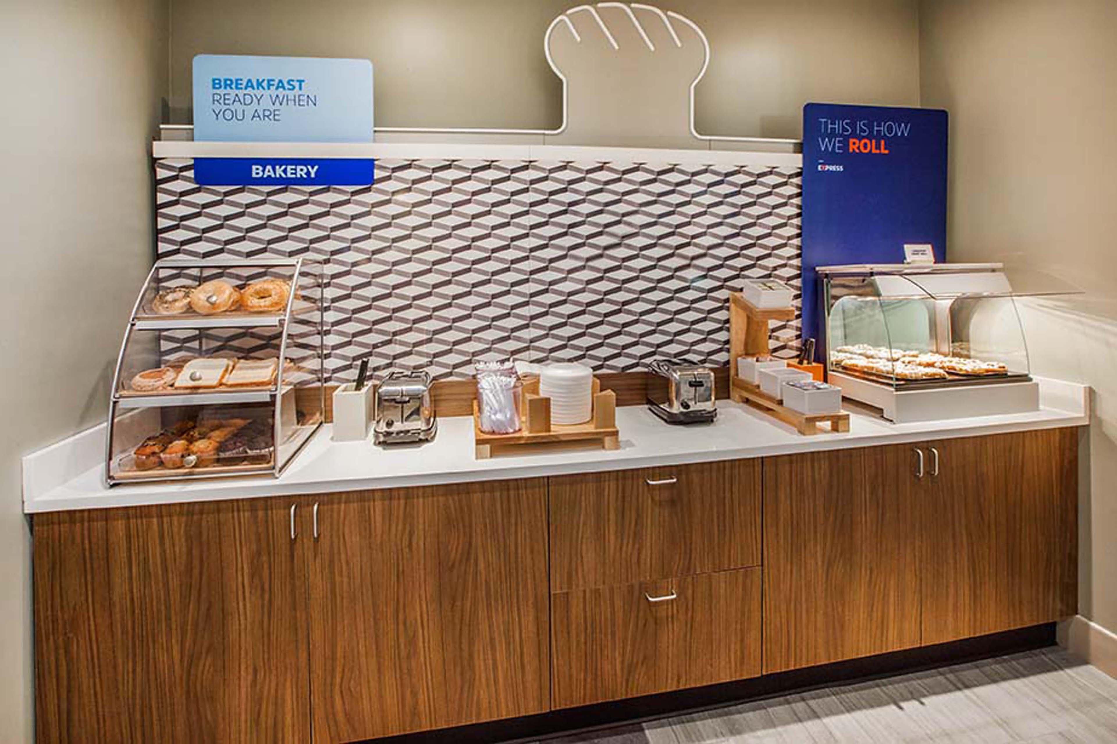 Holiday Inn Express & Suites Madison-Verona By Ihg Zewnętrze zdjęcie