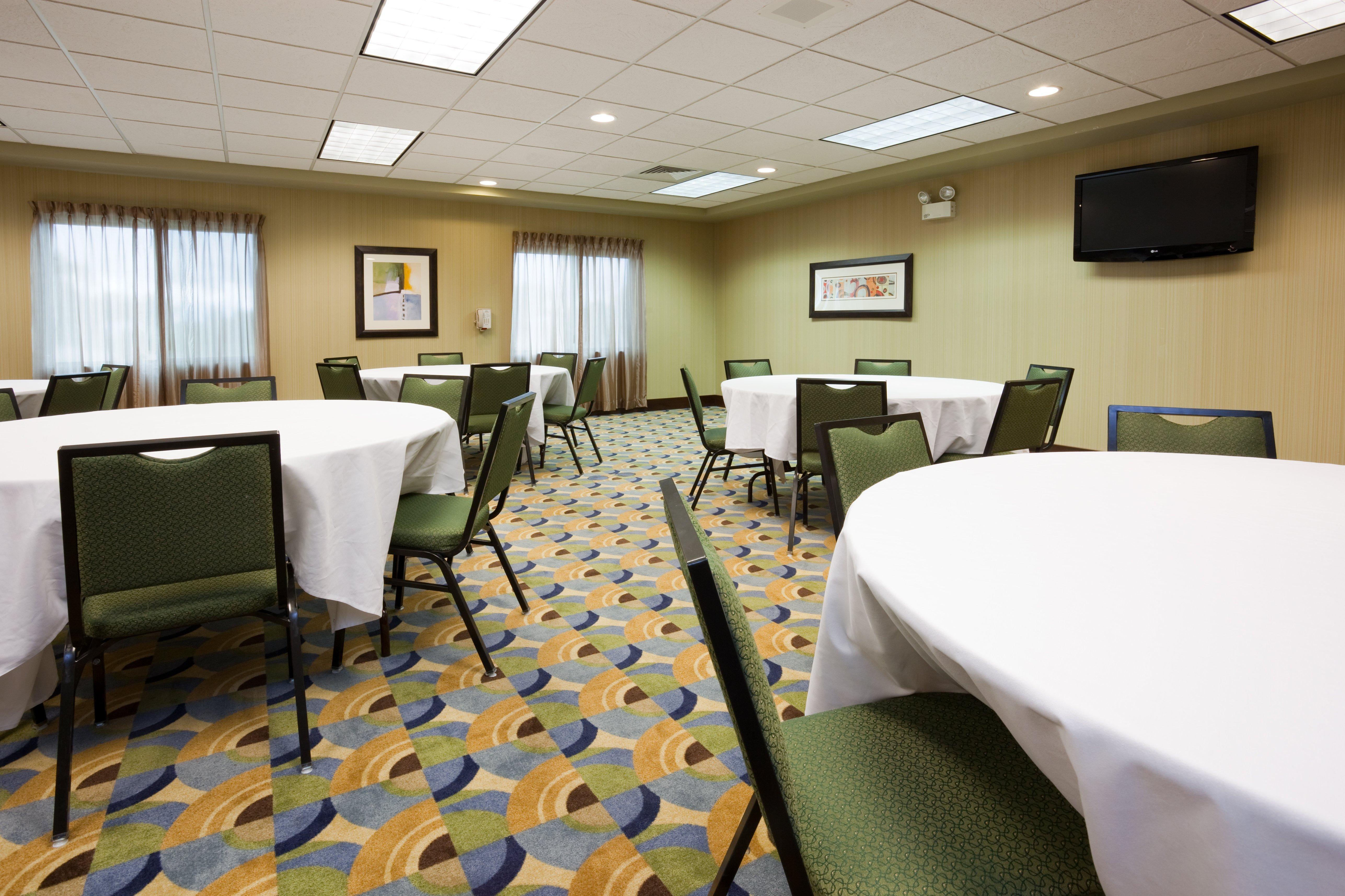 Holiday Inn Express & Suites Madison-Verona By Ihg Zewnętrze zdjęcie