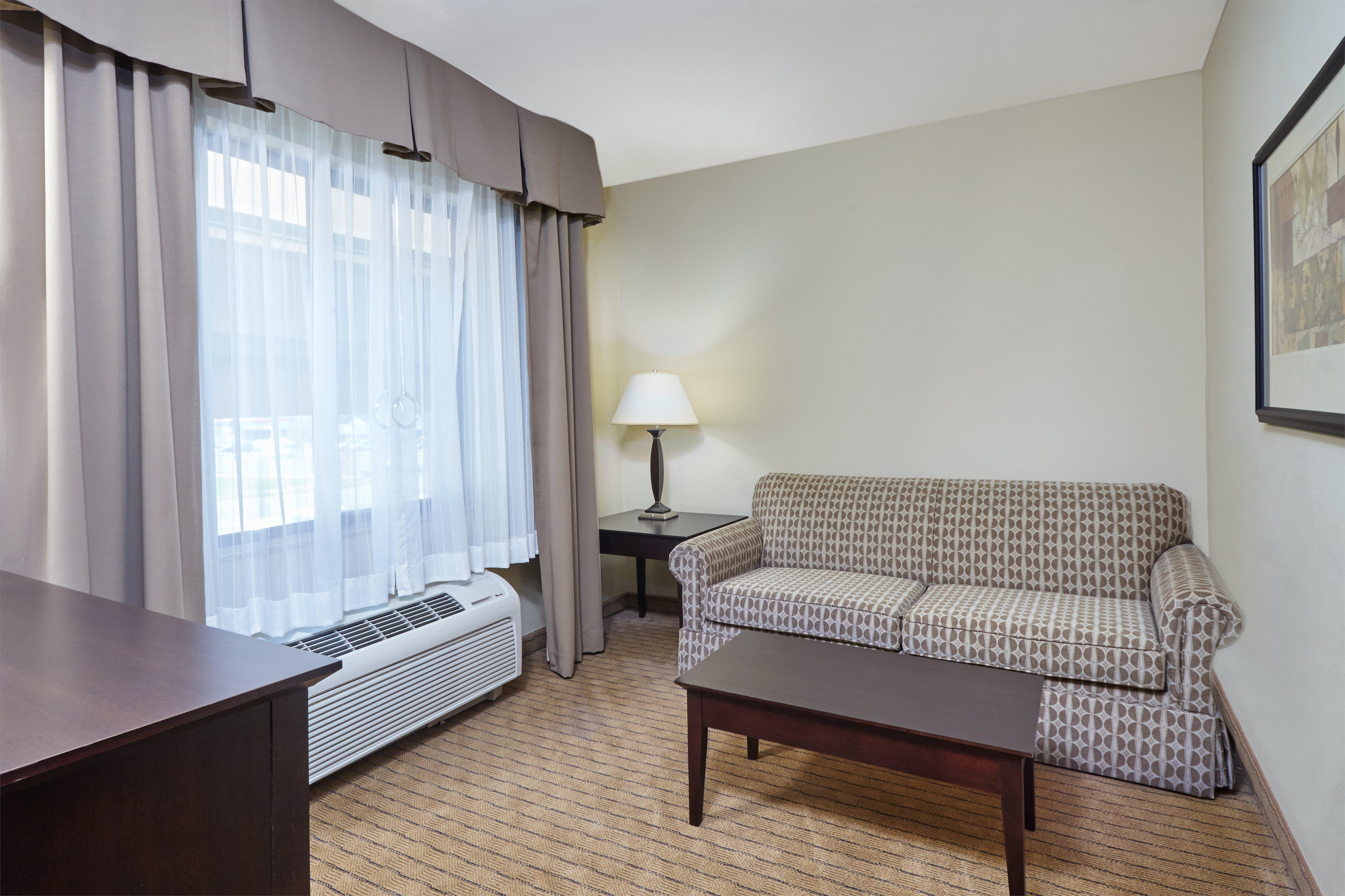 Holiday Inn Express & Suites Madison-Verona By Ihg Zewnętrze zdjęcie