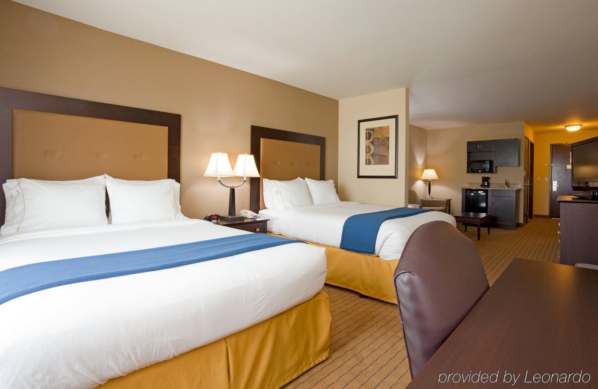 Holiday Inn Express & Suites Madison-Verona By Ihg Zewnętrze zdjęcie