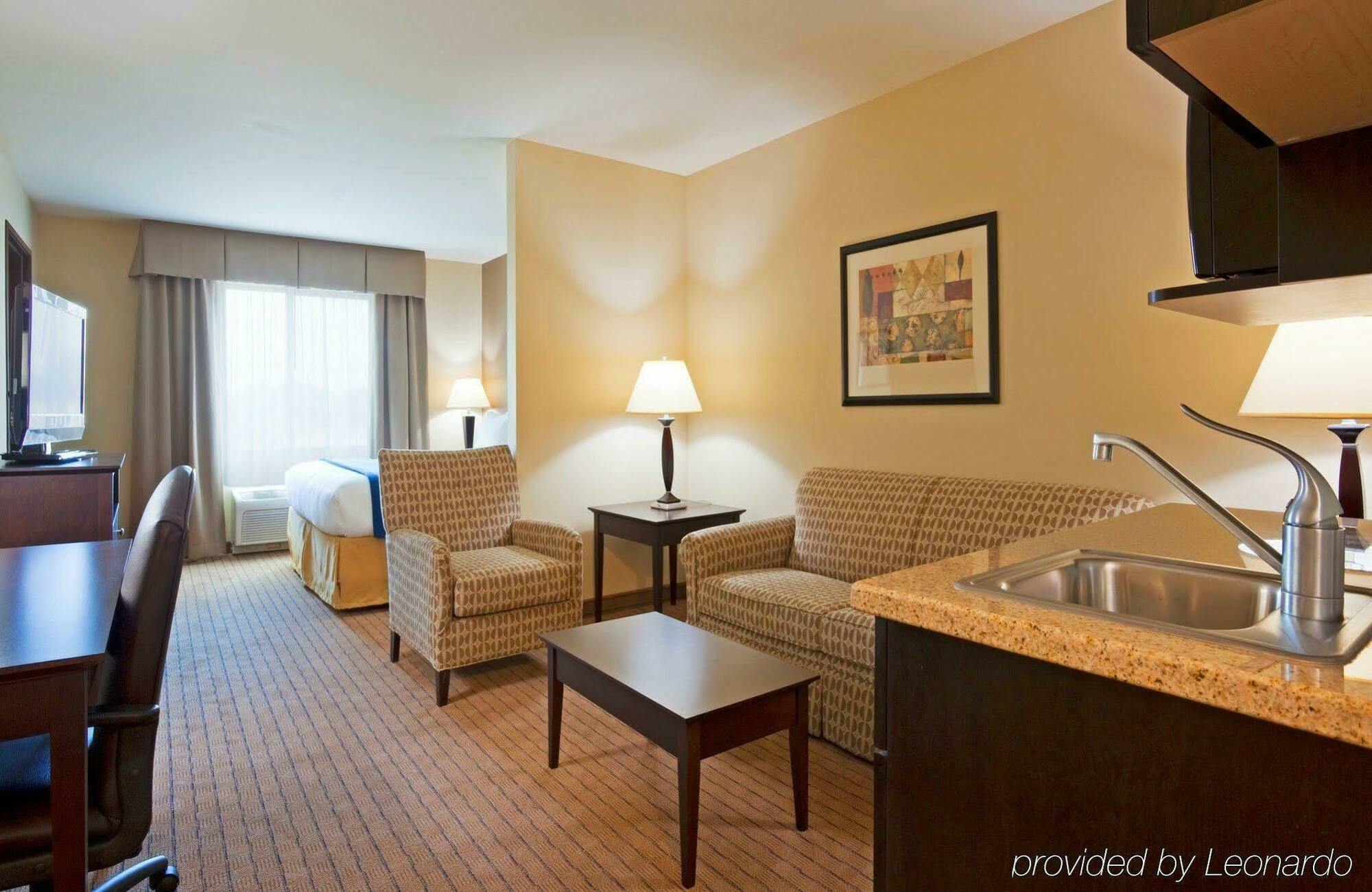 Holiday Inn Express & Suites Madison-Verona By Ihg Zewnętrze zdjęcie